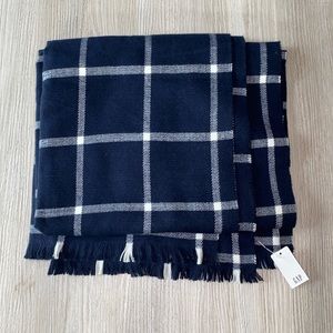 Unisex Gap Scarf